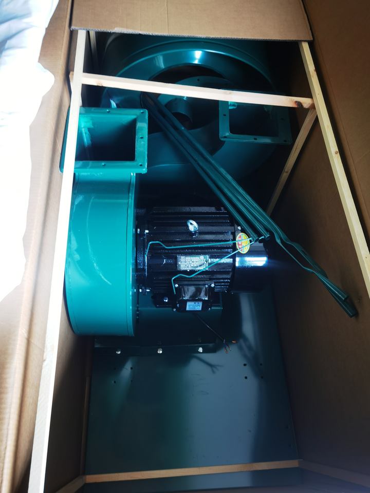 Dust collector application for CNC woodworking and chip extraction